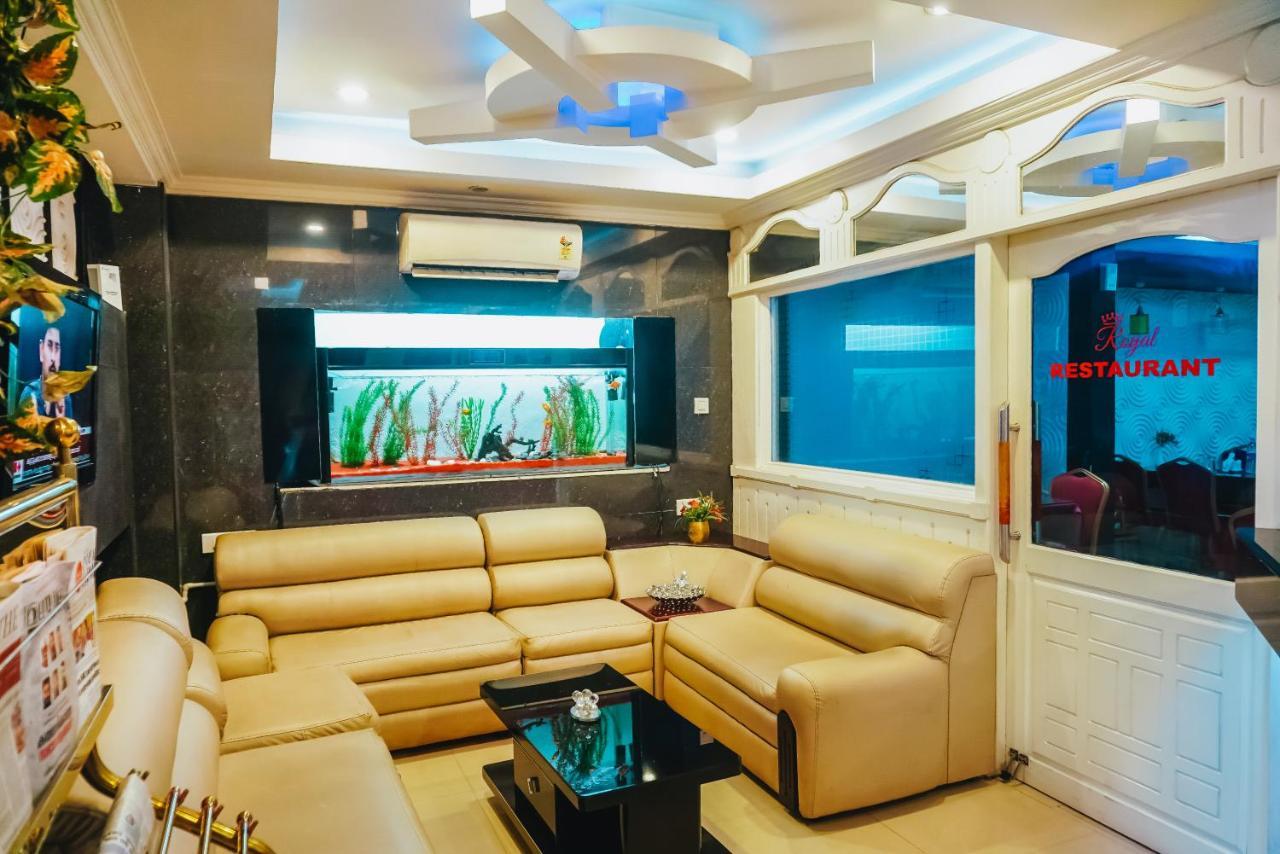 Chothys Park Thiruvananthapuram Bagian luar foto
